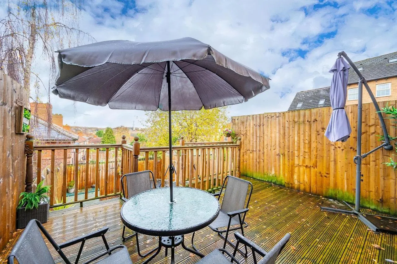 *Rc27R* For Your Relaxed & Cosy Stay + Parking Leeds  0*, Leeds (West Yorkshire) United Kingdom