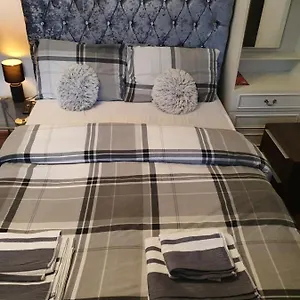 Homestay Petals 2, Leeds (West Yorkshire)